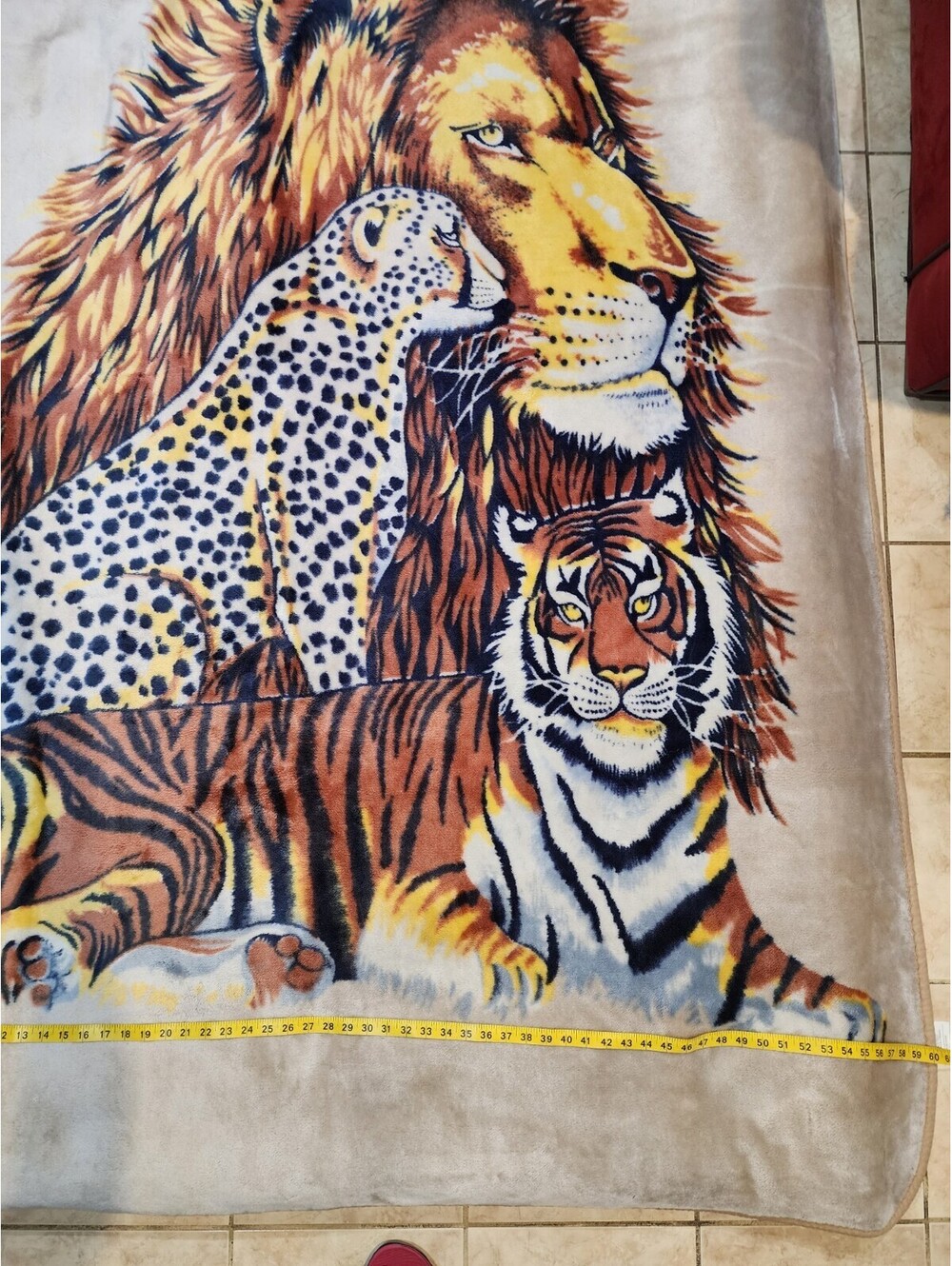 BENGAL TIGER CHEETAH LION BLANKET 60x88 Beige Ivory Jungle Fleece-Raw Edge